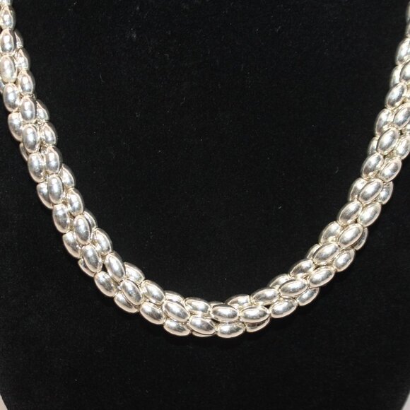 Vintage "M" Italian Sterling Silver Twisted Bead Necklace - Picture 4 of 6